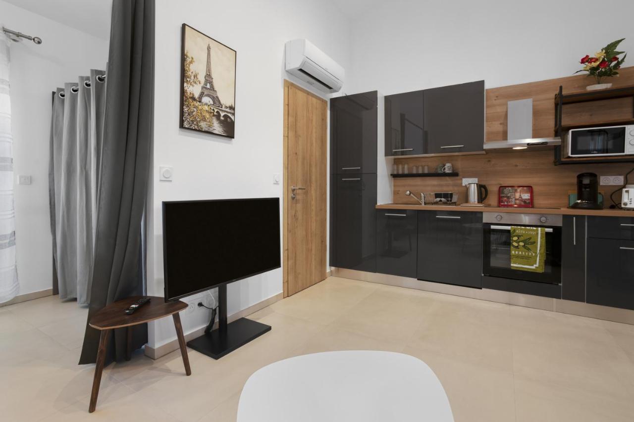 Moderne 4 - * Frejus